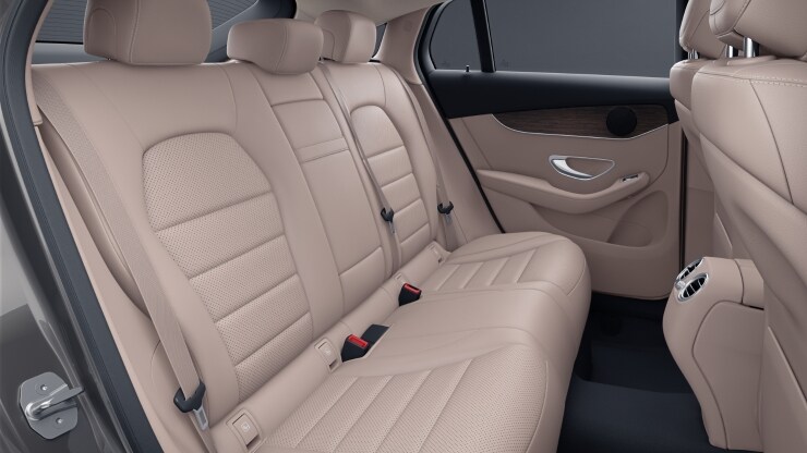 Serienausstattung Interieur 8