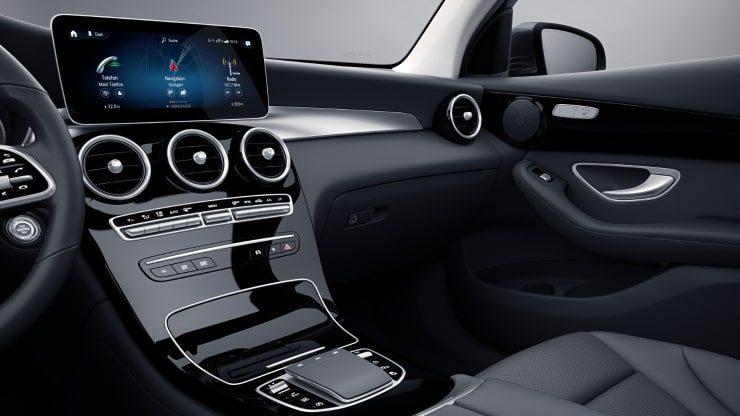 Serienausstattung Interieur 2