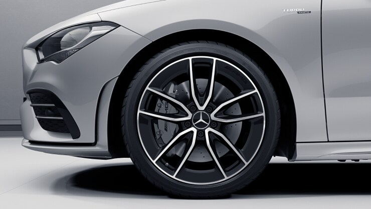48&comma;3 cm &lpar;19"&rpar; AMG Leichtmetallr&auml;der im 5-Doppelspeichen-Design Bild 1