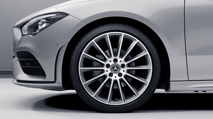 48&comma;3 cm &lpar;19"&rpar; AMG Leichtmetallr&auml;der im Vielspeichen-Design Bild 1