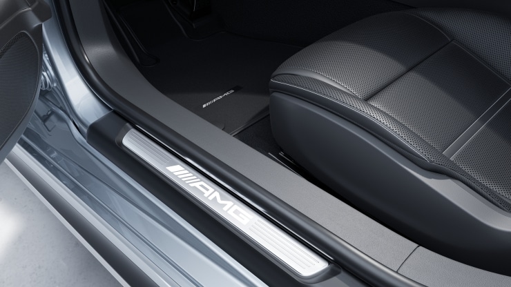 AMG Einstiegsleisten mit "AMG" Schriftzug, beleuchtet und mit Wechselcover 1