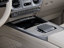 G-Klasse Geländewagen Kabelloses Ladesystem für mobile Endgeräte vorn