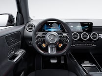 Mercedes-AMG GLB AMG專屬方向盤操控按鈕