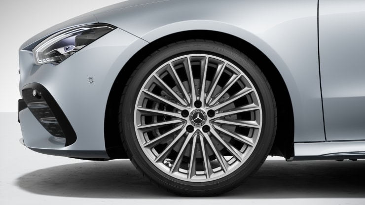 48&comma;3 cm &lpar;19&OpenCurlyDoubleQuote;&rpar; AMG Leichtmetallr&auml;der im Vielspeichen-Design Bild 1