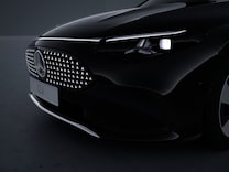 CLA Saloon Mercedes-Benz iconic grille, animated