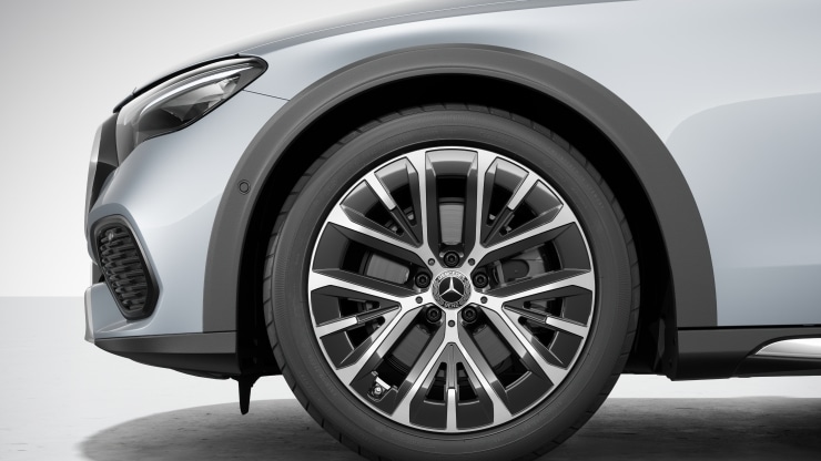 19" Leichtmetallräder im Viel-Doppelspeichen-Design 1