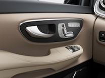 V-Class Driver's seat electrically adjustable