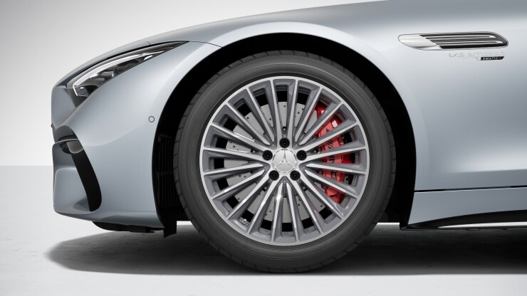 Serienausstattung f&uuml;r Mercedes-AMG SL 55 4MATIC&plus; 3