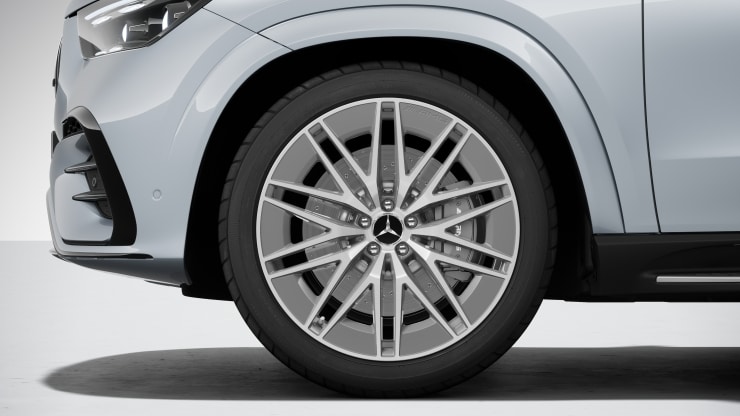 Jantes alliage AMG 55&comma;9&nbsp;cm &lpar;22"&rpar; multibranches Image 1