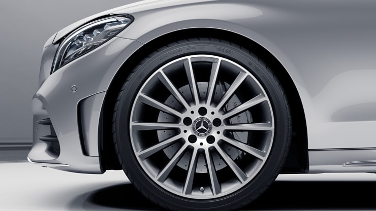 48,3 cm (19") AMG Leichtmetallräder im Vielspeichen-Design Bild 1