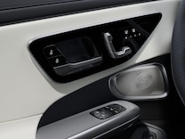 CLE  Coupé Power front left seat with memory function