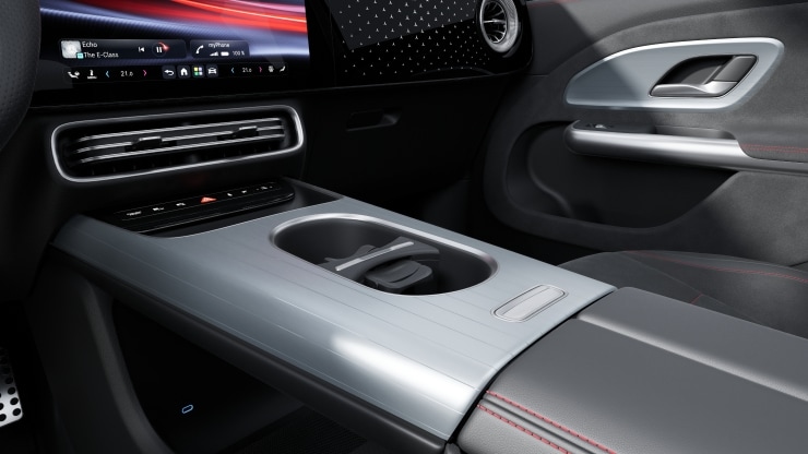 Inserts d&eacute;coratifs en aluminium bross&eacute; clair Image 1