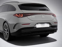 CLA Shooting Brake Fénycsík az autó hátulján