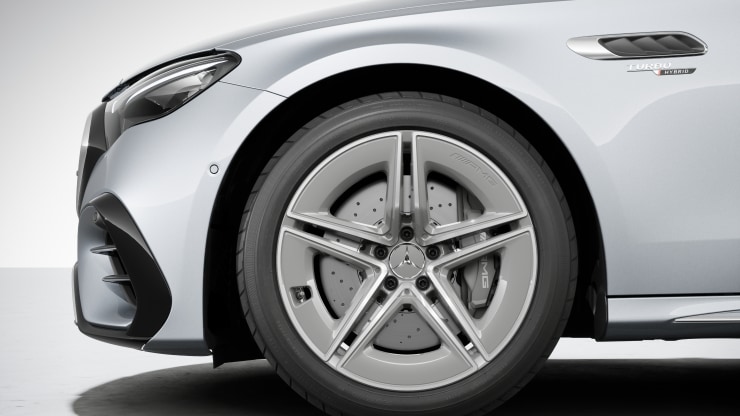 48&comma;3 cm &lpar;19"&rpar; AMG Leichtmetallr&auml;der im 5-Doppelspeichen-Design Bild 1