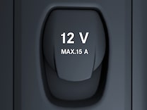 CLA Sedan 前座12V 電源座