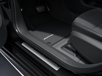 CLA Sedan AMG腳踏墊