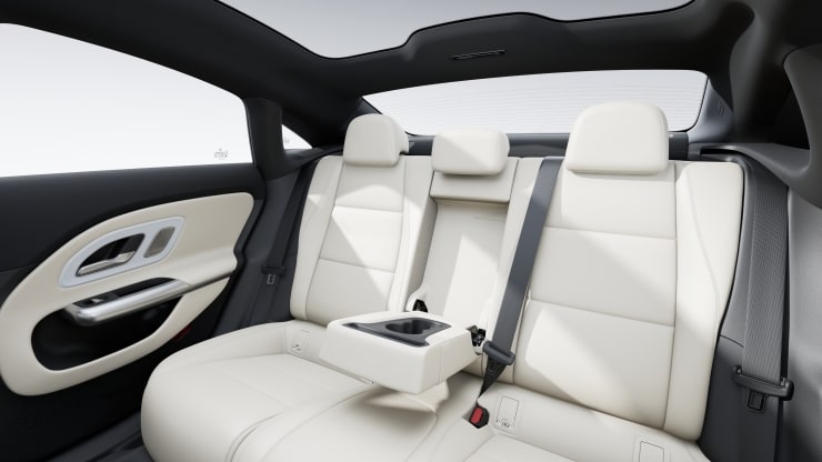 Apoyabrazos en las plazas traseras Imagen 1