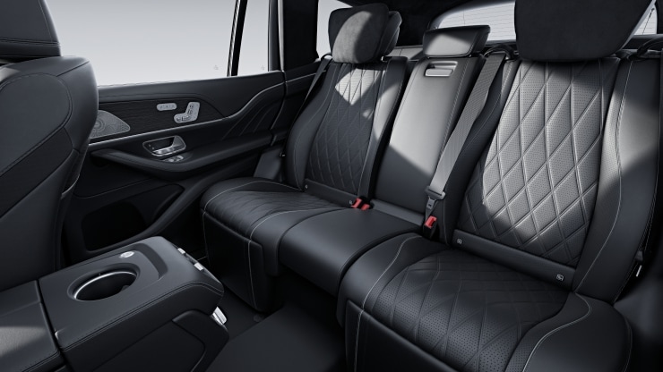 Multikontursitze im Fond Bild 1