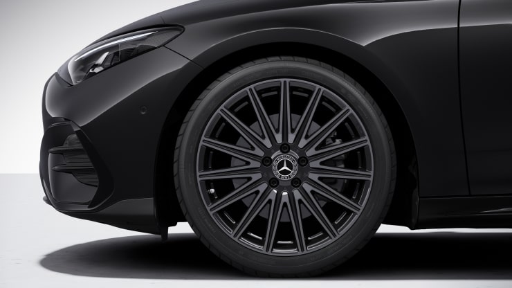 Jantes alliage AMG 48&comma;3&nbsp;cm &lpar;19"&rpar; multibranches finition noir brillant&sol;dark platin gloss Image 1