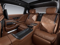 Mercedes-Maybach Trieda S Zadná časť prvej triedy