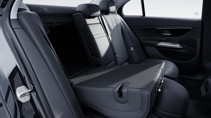 Asientos traseros con respaldos abatibles 4