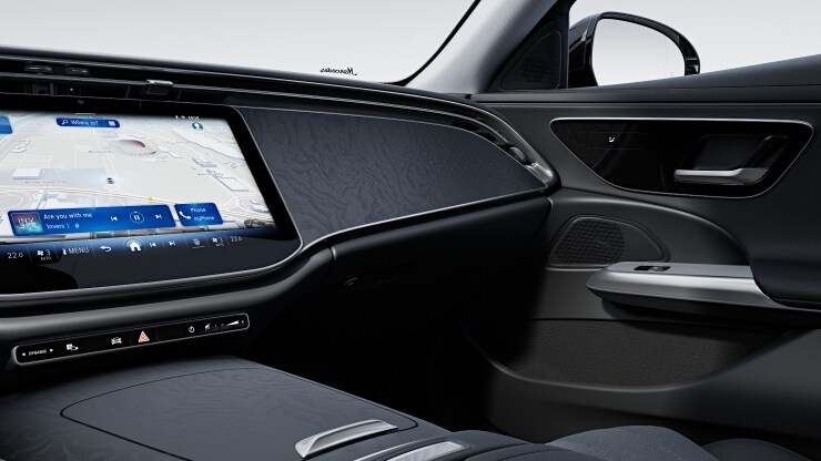 Zierelemente Holz Esche schwarz offenporig hinterleuchtet mit Mercedes-Benz Pattern Bild 1