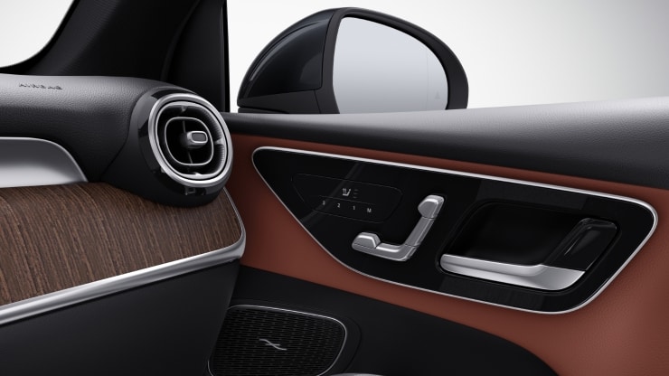 Asientos calefactados para conductor y acompa&ntilde;ante 2