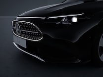 CLA Shooting Brake Griglia del radiatore illuminata con motivo Mercedes-Benz in cromo