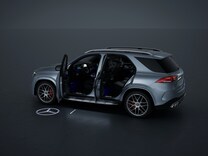 Mercedes-AMG GLE Oświetlenie przestrzenne z animowaną projekcją wzoru AMG z przodu