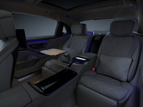 Mercedes-Maybach S-Class Adaptive rear compartment lighting