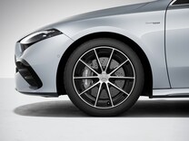 Mercedes-AMG A-Klasse Kompaktlimousine Winter-Paket Plus mit 18" Winter-Kompletträdern