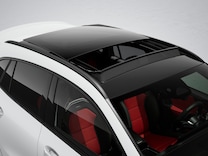 GLA Panoramic sliding sunroof