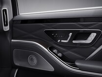 Mercedes-Maybach S-Class 메모리 기능이 포함된 뒷좌석 전동 시트