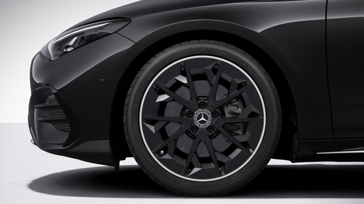 Jantes alliage AMG 48&comma;3&nbsp;cm &lpar;19"&rpar; &agrave; 5 doubles branches finition noir brillant&sol;naturel brillant Image 1