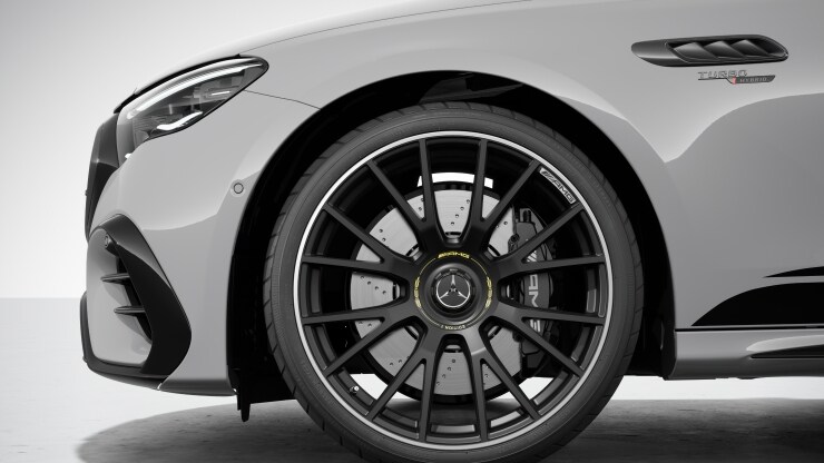 Bremss&auml;ttel schwarz lackiert f&uuml;r AMG Hochleistungs-Verbundbremsanlage Bild 1