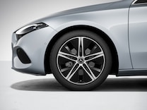 A-Klasse Kompaktlimousine Winter-Paket Plus mit 18" Winter-Kompletträdern