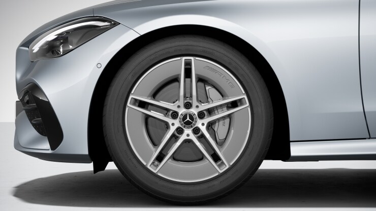 45,7 cm (18") AMG Leichtmetallräder im 5-Doppelspeichen-Design Bild 1