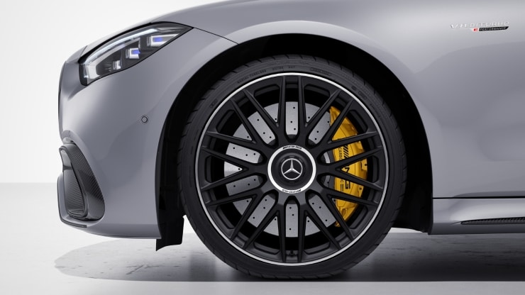 53&comma;3 cm &lpar;21"&rpar; AMG Schmieder&auml;der im Kreuzspeichen-Design Bild 1