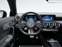 Mercedes-AMG CLA Coupé Teclas AMG no volante