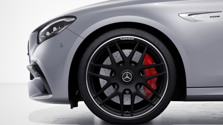 Syst&egrave;me de freinage composite haute performance AMG Image 1