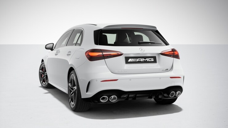 Serienausstattung Mercedes-AMG f&uuml;r Mercedes-AMG A 45 S 4MATIC&plus; 3
