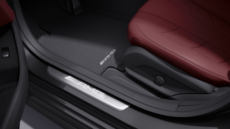 AMG Einstiegsleisten mit "AMG" Schriftzug, beleuchtet und mit Wechselcover Bild 1