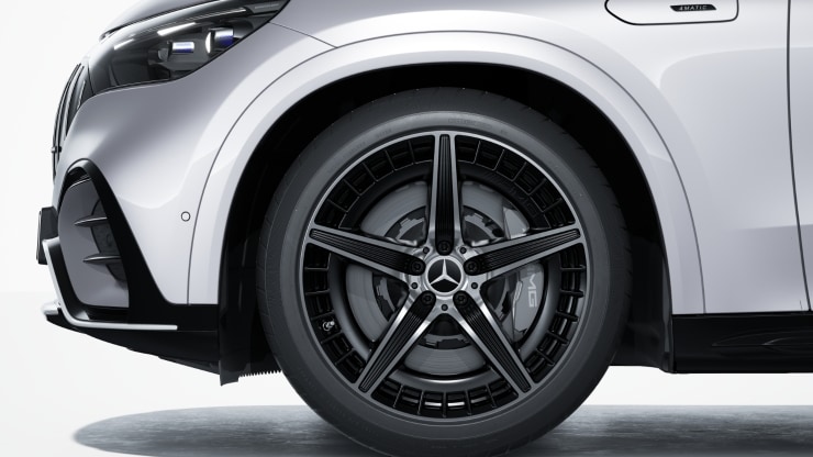 53,3 cm (21") AMG Leichtmetallräder im 5-Doppelspeichen-Design 1