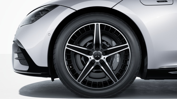 50,8 cm (20") AMG Leichtmetallräder im 5-Doppelspeichen-Design 1