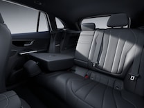 EQE SUV Folding rear seat backrests