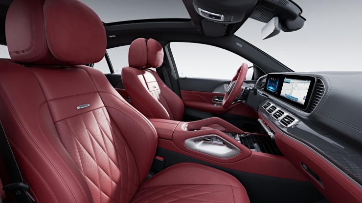 MANUFAKTUR Kopfst&uuml;tzenkissen im Fond mit gesticktem AMG Schriftzug Bild 1
