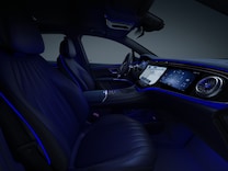 EQS SUV Active ambient lighting