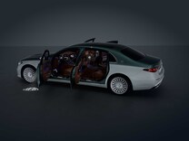 Mercedes-Maybach Klasa S Oświetlenie ambient z projekcją logo marki