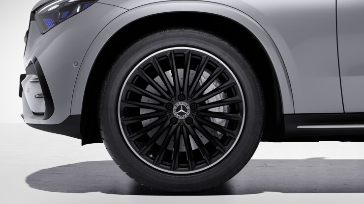 Llantas de aleaci&oacute;n AMG de 20" en dise&ntilde;o multirradio Imagen 1