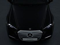Klasa C Limuzyna Grill Mercedes-Benz z podświetlaną ramką